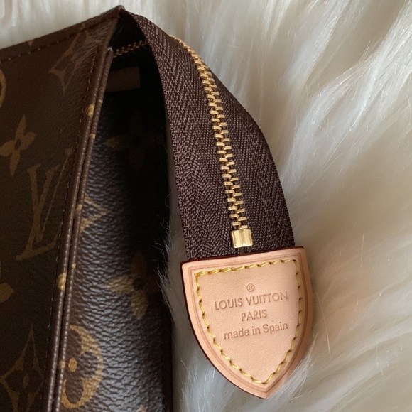 Louis Vuitton Toiletry 19 - Picture 9 of 15